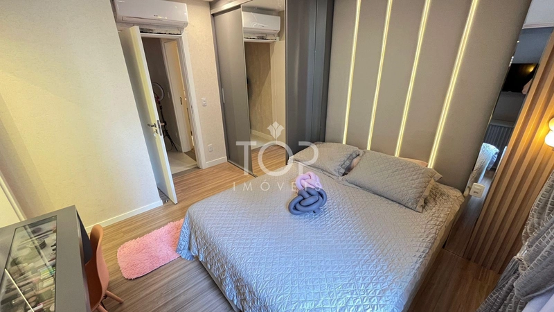APARTAMENTO COM TERRAÇO E 3 SUITES EM MEIA PRAIA: 19ª foto da galeria de imagens do imóvel