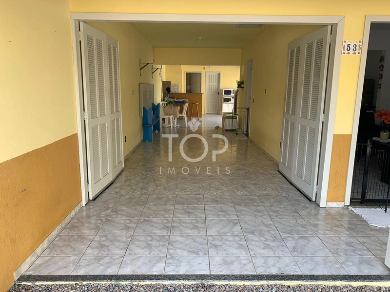 RESIDÊNCIA EM PORTO BELO: 1ª foto da galeria de imagens do imóvel