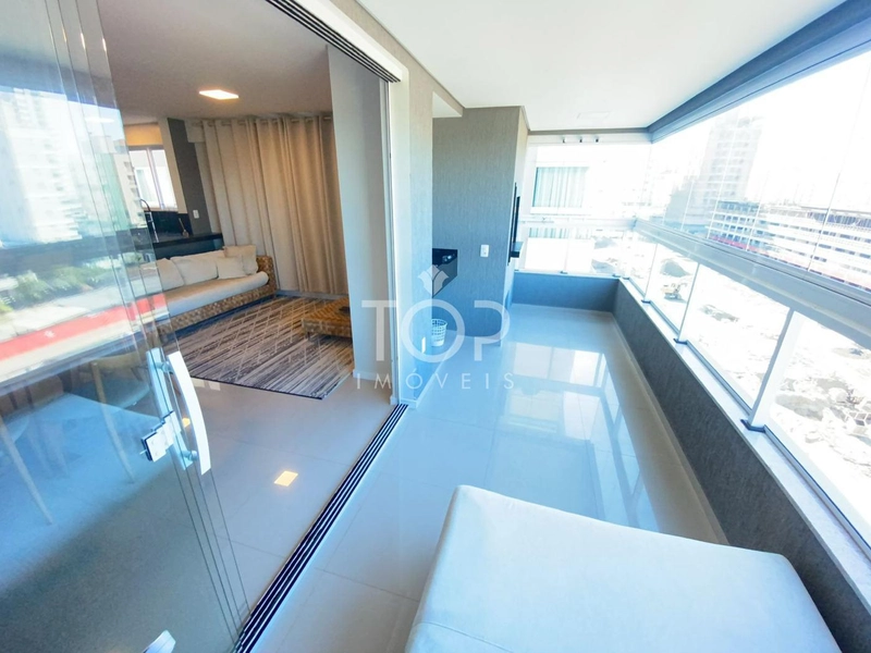 LINDO APARTAMENTO, PRONTO PARA MORAR EM MEIA PRAIA: 16ª foto da galeria de imagens do imóvel