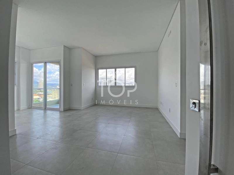 LINDO 02 SUÍTES E 03 VAGAS - PRÓXIMO AO MAR !!!: 10ª foto da galeria de imagens do imóvel