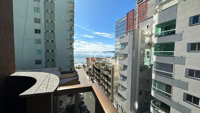 COBERTURA MOBILIADA NA QUADRA MAR - MEIA PRAIA: 2ª foto da galeria de imagens do imóvel