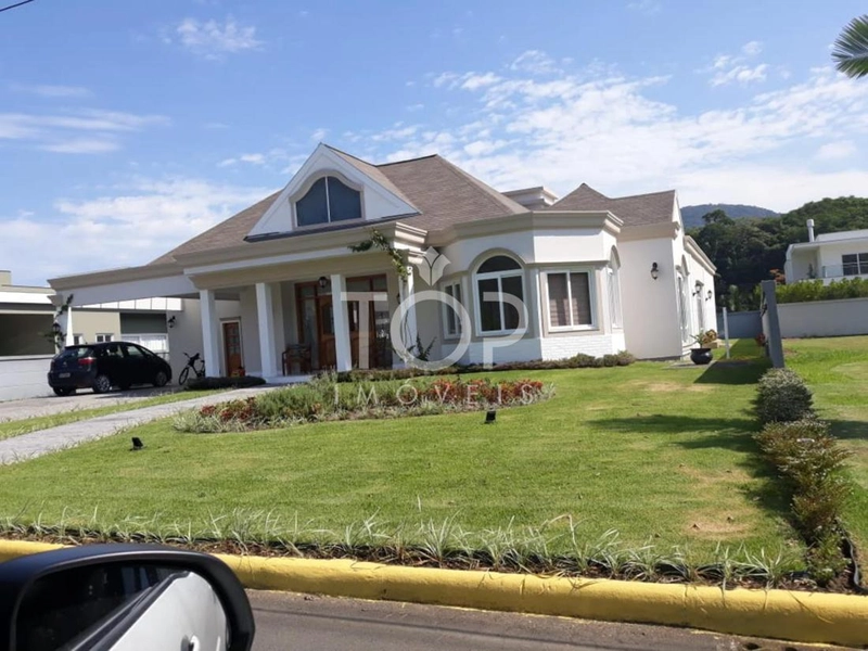 CASA DE ALTO PADRÃO EM COND. FECHADO EM ITAPEMA: 12ª foto da galeria de imagens do imóvel