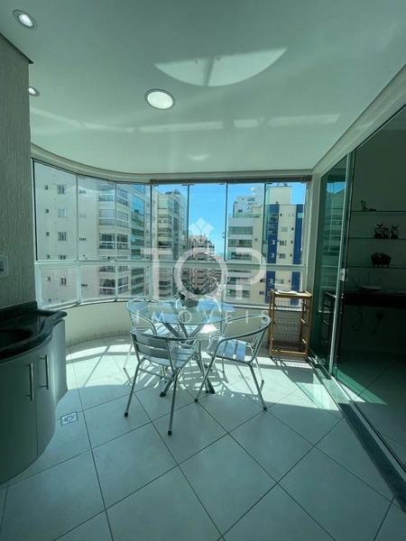 APARTAMENTO MOBILIADO COM VISTA PARA O MAR: 4ª foto da galeria de imagens do imóvel