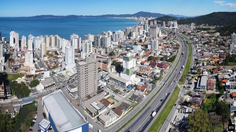 LOCALIZAÇÃO PRIVILEGIADA NO CENTRO DE ITAPEMA: 8ª foto da galeria de imagens do imóvel