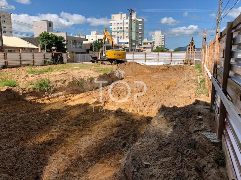 OPORTUNIDADE EM MEIA PRAIA COM ÓTIMA LOCALIZAÇÃO!: 1ª foto da galeria de imagens do imóvel