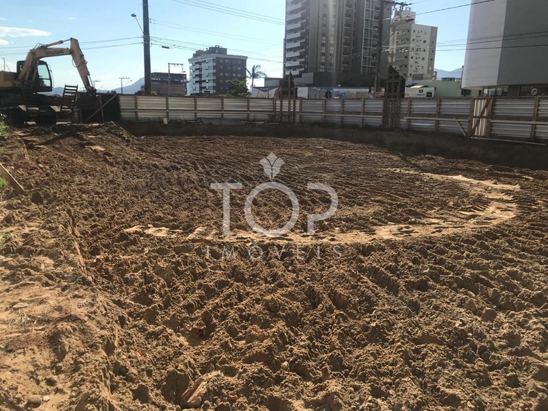 OPORTUNIDADE EM MEIA PRAIA COM ÓTIMA LOCALIZAÇÃO!: 8ª foto da galeria de imagens do imóvel