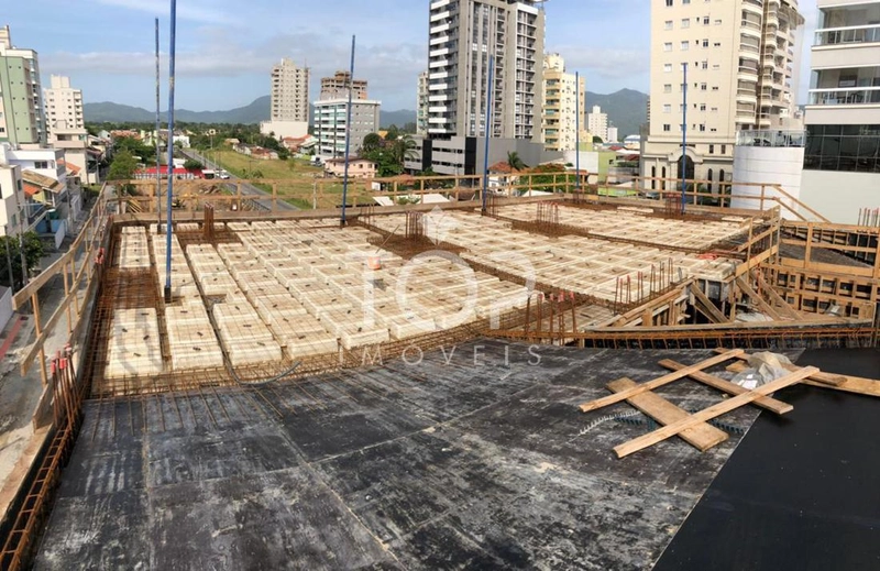 OPORTUNIDADE EM MEIA PRAIA COM ÓTIMA LOCALIZAÇÃO!: 27ª foto da galeria de imagens do imóvel