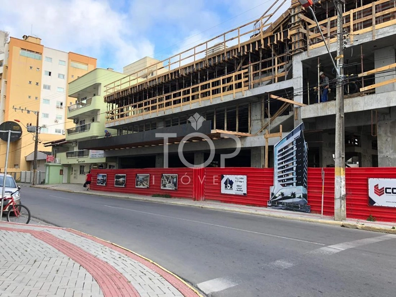 OPORTUNIDADE EM MEIA PRAIA COM ÓTIMA LOCALIZAÇÃO!: 35ª foto da galeria de imagens do imóvel