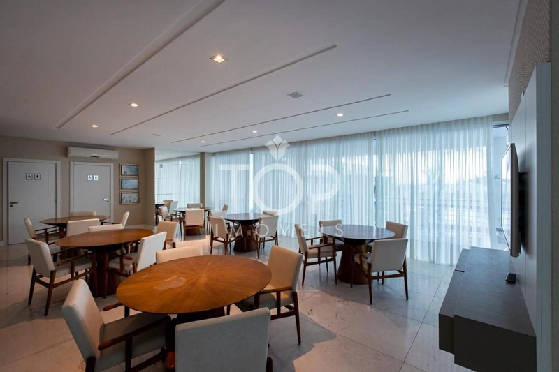 OPORTUNIDADE FRENTE MAR LUXO, ANDAR ALTO MOBILIADO: 2ª foto da galeria de imagens do imóvel