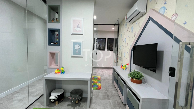 ARQUITETURA MODERNA E DESIGN ÚNICO!: 12ª foto da galeria de imagens do imóvel