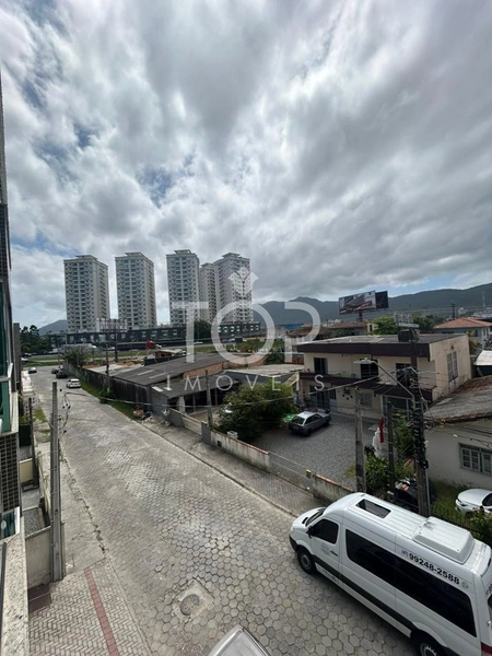 APARTAMENTO MEIA PRAIA FINAMENTE MOBILIADO: 9ª foto da galeria de imagens do imóvel