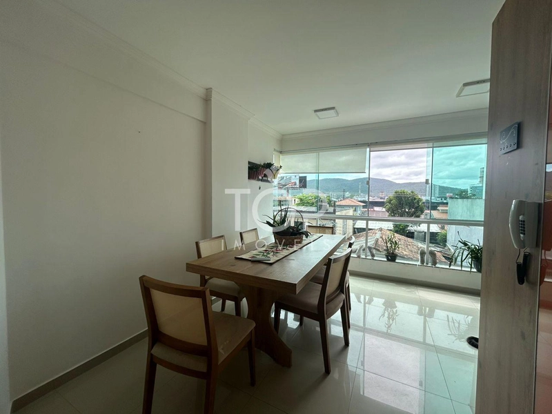 APARTAMENTO MEIA PRAIA FINAMENTE MOBILIADO: 4ª foto da galeria de imagens do imóvel