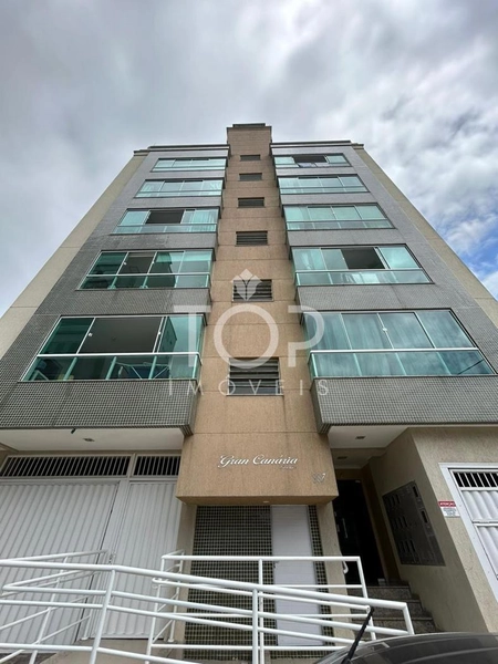 APARTAMENTO MEIA PRAIA FINAMENTE MOBILIADO: 2ª foto da galeria de imagens do imóvel