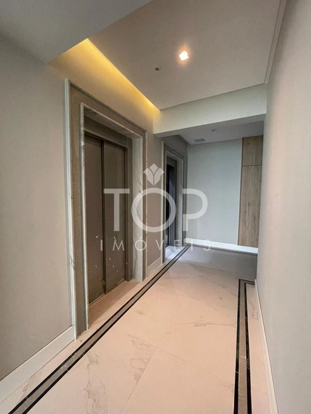 APARTAMENTO 4 SUÍTES E 3VAGAS EM MEIA PRAIA: 2ª foto da galeria de imagens do imóvel