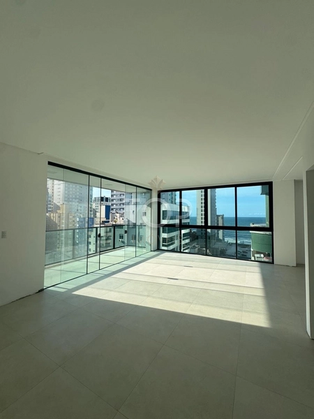 APARTAMENTO PRONTO 3 SUITES EM MEIA PRAIA: 1ª foto da galeria de imagens do imóvel