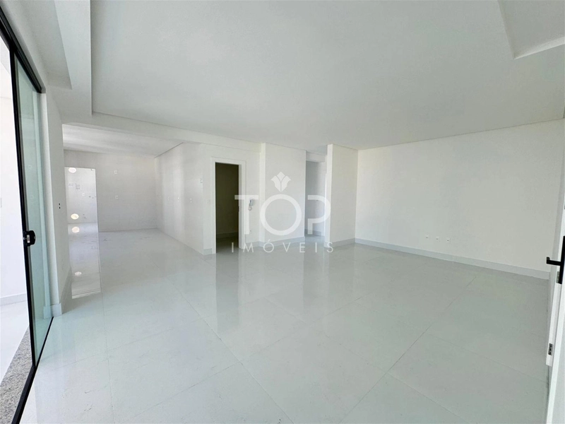 AMPLO APARTAMENTO 4 SUÍTES! ÓTIMA LOCALIZAÇÃO!!: 6ª foto da galeria de imagens do imóvel