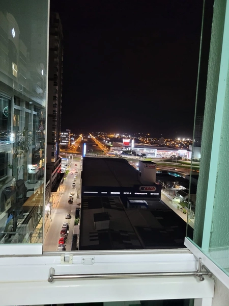 APARTAMENTO EM MEIA PRAIA: 1ª foto da galeria de imagens do imóvel