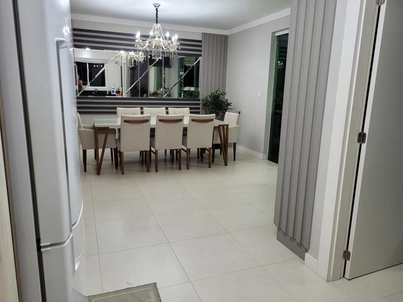 APARTAMENTO EM MEIA PRAIA: 16ª foto da galeria de imagens do imóvel