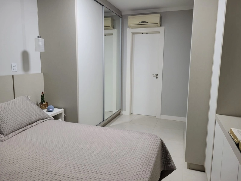 APARTAMENTO EM MEIA PRAIA: 35ª foto da galeria de imagens do imóvel