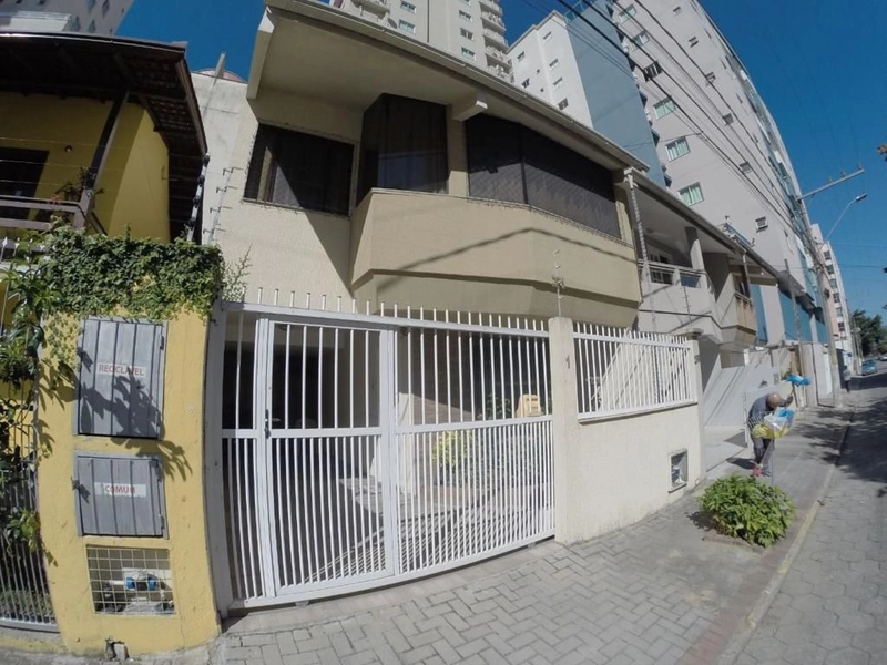 Casa a 300m² do Mar: 1ª foto da galeria de imagens do imóvel