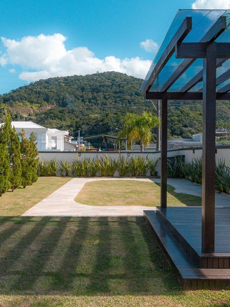 Casa de alto padrão: 41ª foto da galeria de imagens do imóvel