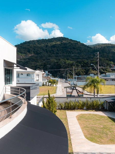 Casa de alto padrão: 34ª foto da galeria de imagens do imóvel