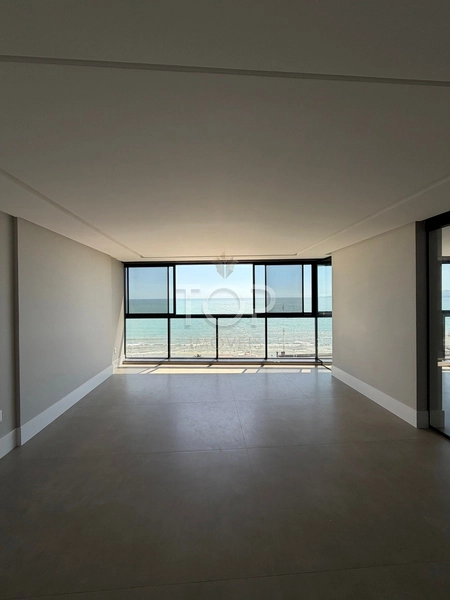 VISTA MAR PRONTO EM MEIA PRAIA: 7ª foto da galeria de imagens do imóvel