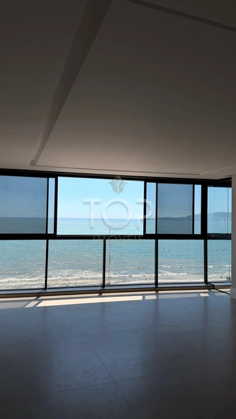 VISTA MAR PRONTO EM MEIA PRAIA: 8ª foto da galeria de imagens do imóvel