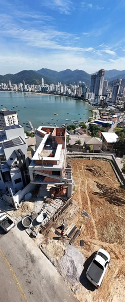 MANSÃO NO CANTO DA PRAIA: 30ª foto da galeria de imagens do imóvel
