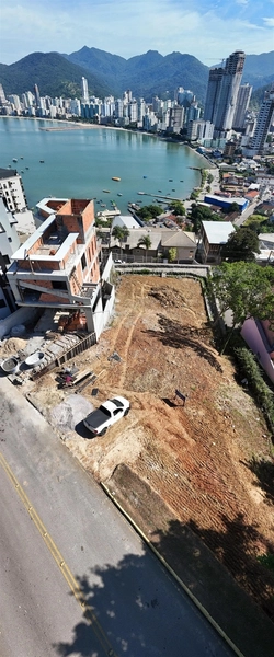 MANSÃO NO CANTO DA PRAIA: 31ª foto da galeria de imagens do imóvel