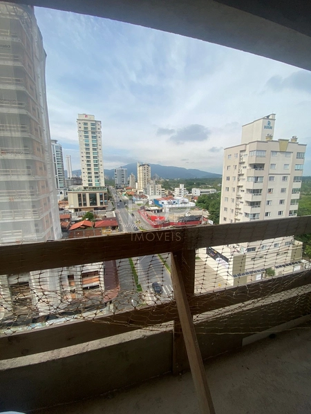 APARTAMENTO MOBILIADO EM MEIA PRAIA: 1ª foto da galeria de imagens do imóvel