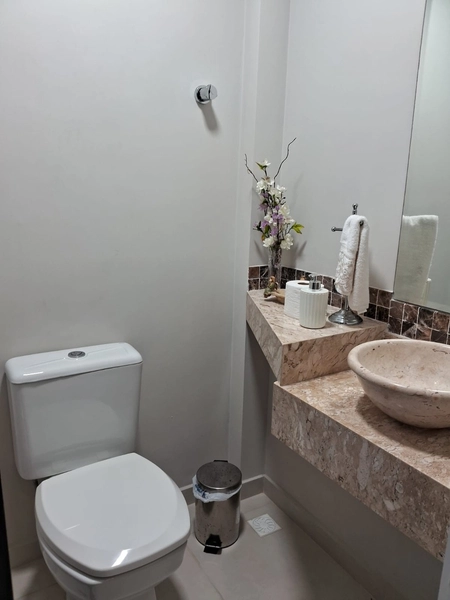 APARTAMENTO QUADRA MAR - DUPLEX - MOBILIADO.: 19ª foto da galeria de imagens do imóvel