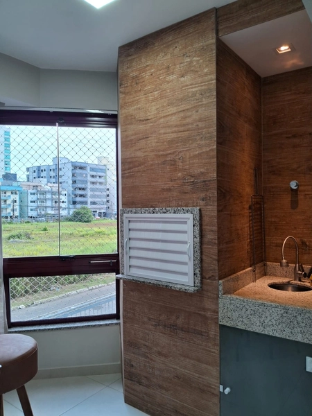 APARTAMENTO QUADRA MAR - DUPLEX - MOBILIADO.: 1ª foto da galeria de imagens do imóvel