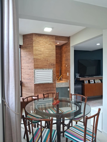 APARTAMENTO QUADRA MAR - DUPLEX - MOBILIADO.: 2ª foto da galeria de imagens do imóvel