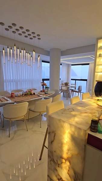 Incrível Apartamento no Coração de Itapema, Meia Praia 04 SUÍTES: 8ª foto da galeria de imagens do imóvel