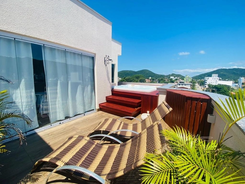 COBERTURA DUPLEX EM BOMBINHAS: 27ª foto da galeria de imagens do imóvel