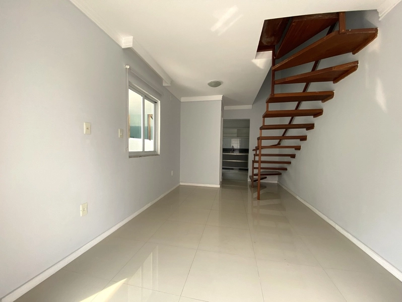 CASA EM LUGAR TRANQUILHO OTIMO PARA MORADIA: 3ª foto da galeria de imagens do imóvel