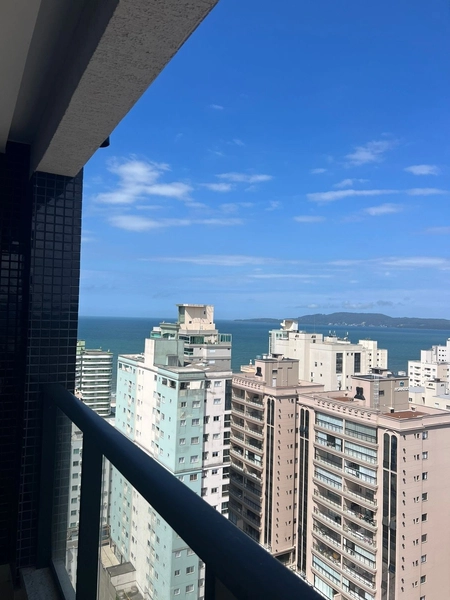 Apartamento pronto na Meia Praia: 22ª foto da galeria de imagens do imóvel