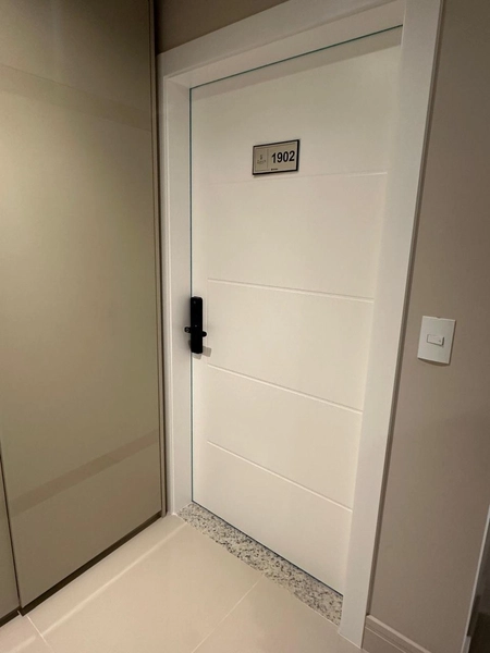 Apartamento pronto na Meia Praia: 9ª foto da galeria de imagens do imóvel