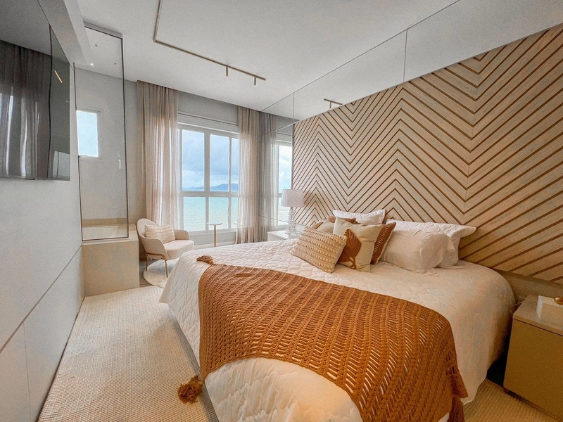 ÓTIMO APARTAMENTO NA QUADRA DO MAR! 4 SUÍTES: 3ª foto da galeria de imagens do imóvel
