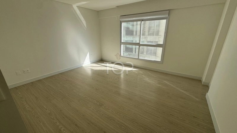 PRONTO PARA MORAR COM VISTA MAR EM MEIA PRAIA: 18ª foto da galeria de imagens do imóvel