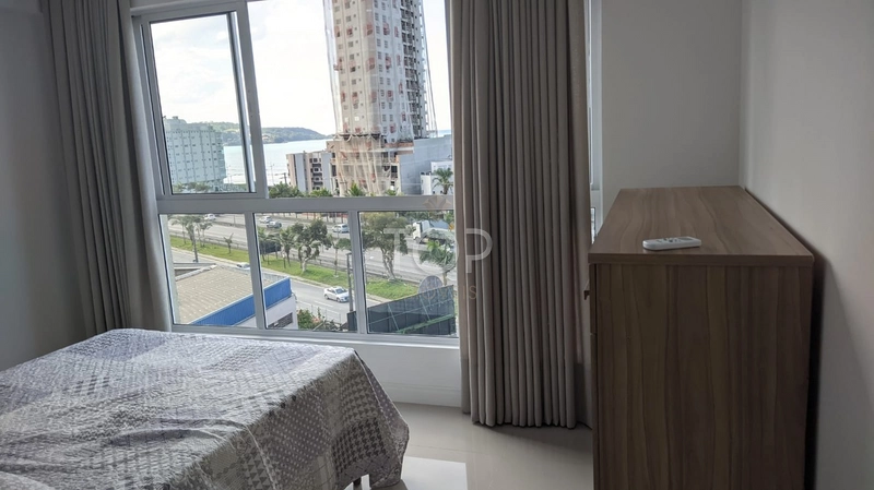 APARTAMENTO MOBILIADO EM ITAPEMA: 3ª foto da galeria de imagens do imóvel