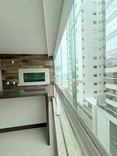 APARTAMENTO EM MEIA PRAIA: 8ª foto da galeria de imagens do imóvel