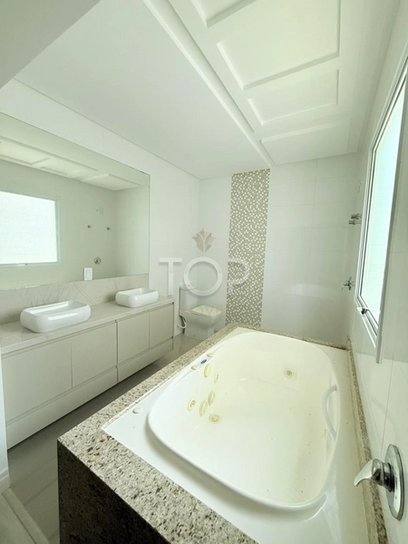 APARTAMENTO EM MEIA PRAIA: 14ª foto da galeria de imagens do imóvel