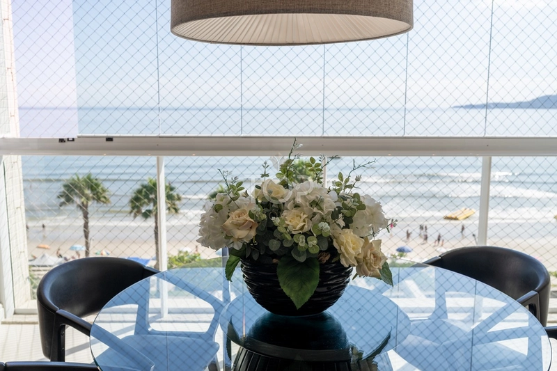 LINDO FRENTE MAR ALTÍSSIMO PADRÃO - MEIA PRAIA: 56ª foto da galeria de imagens do imóvel