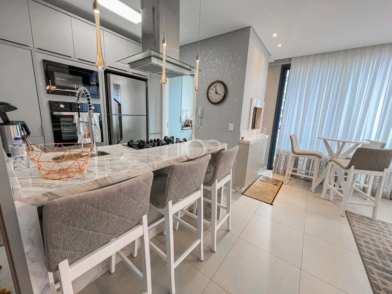 APARTAMENTO COM 04 DORMITÓRIOS EM MEIA PRAIA: 4ª foto da galeria de imagens do imóvel