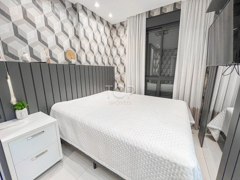 APARTAMENTO COM 04 DORMITÓRIOS EM MEIA PRAIA: 9ª foto da galeria de imagens do imóvel