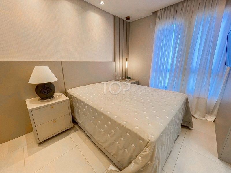 APARTAMENTO COM 04 DORMITÓRIOS EM MEIA PRAIA: 11ª foto da galeria de imagens do imóvel