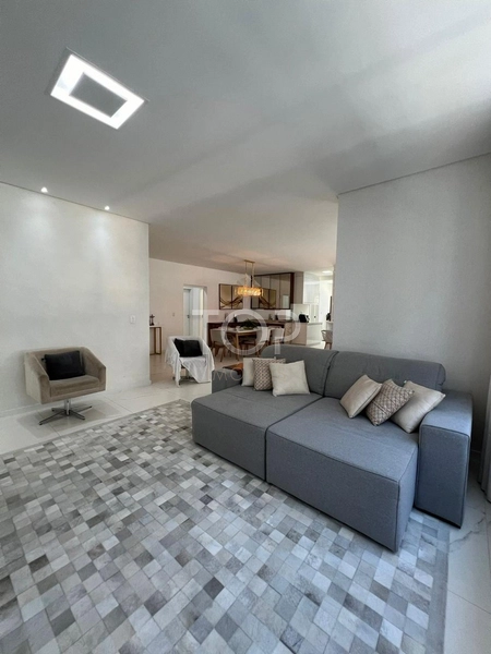 AMPLO APARTAMENTO PRONTO, ÓTIMA LOCALIZAÇÃO: 1ª foto da galeria de imagens do imóvel