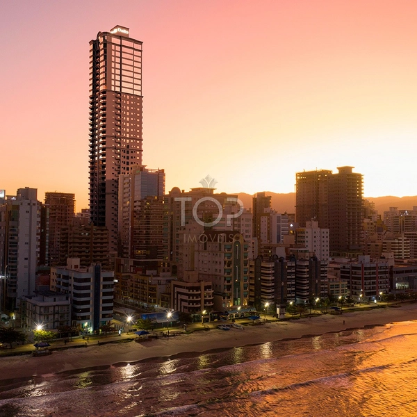 Apartamento na planta Meia praia: 1ª foto da galeria de imagens do imóvel